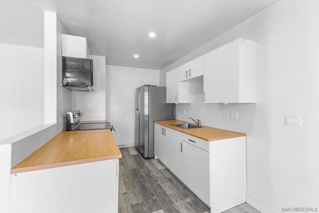 1641 Pentecost Way, San Diego CA: https://media.crmls.org/mediaz/1d0e7027-3f5b-4d53-8bbc-276e0892c320.jpg