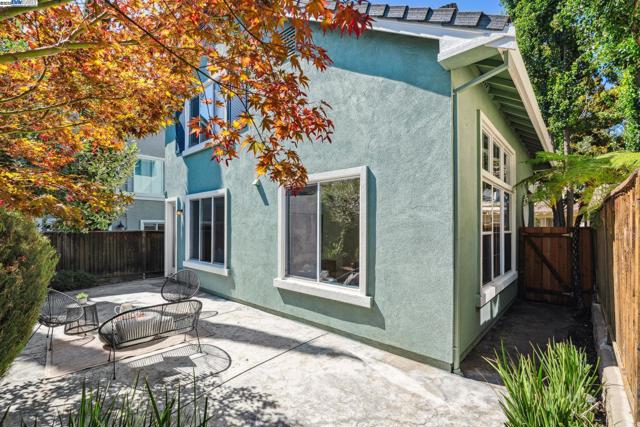5929 Linwood Cmn, Livermore CA: https://media.crmls.org/mediaz/1d0ea954-4323-4302-8743-91396ec5de05.jpg