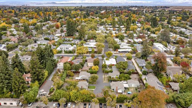 2262 Louis Road, Palo Alto CA: https://media.crmls.org/mediaz/1d0f348e-bed3-4867-9f5c-74a47315f3ec.jpg