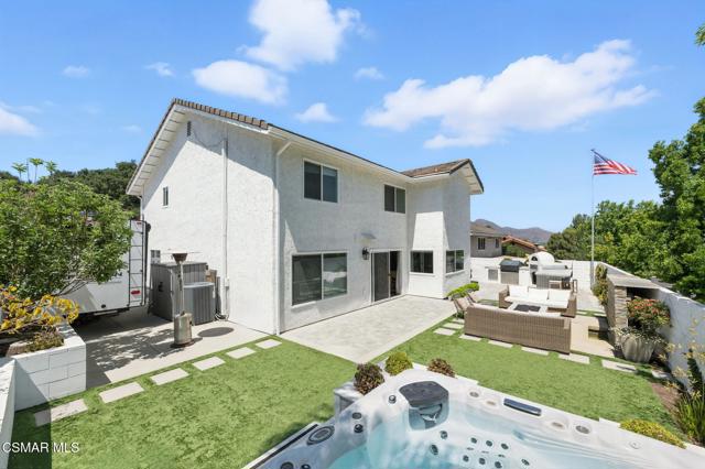 3225 Bear Creek Drive, Newbury Park CA: https://media.crmls.org/mediaz/1d11af26-ccca-4ecd-aaf7-3bd63a71cb73.jpg