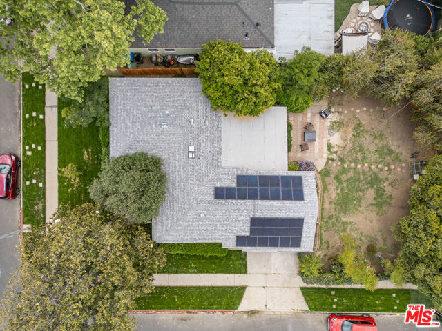 6961 Zelzah Avenue, Reseda CA: https://media.crmls.org/mediaz/1d11eab9-c32c-47d1-890b-472f024ab2f3.jpg