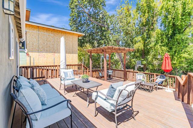 2534 Howard Avenue, San Carlos CA: https://media.crmls.org/mediaz/1d120220-349f-4db8-b2e0-51f1d71b981e.jpg