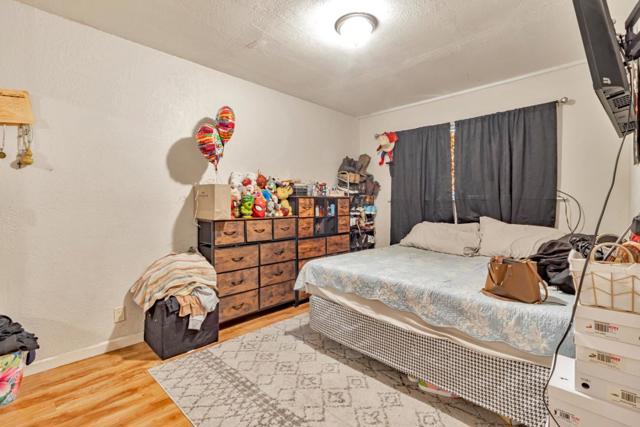 748 Clara Street, Oakland CA: https://media.crmls.org/mediaz/1d12bf86-576a-4889-901a-75fa2f7e6491.jpg
