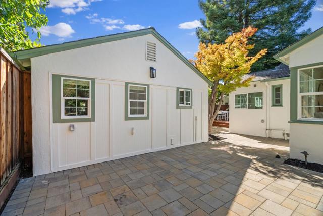 1730 Guinda Street, Palo Alto CA: https://media.crmls.org/mediaz/1d132df3-5773-4408-be9e-5d7bedc974a5.jpg