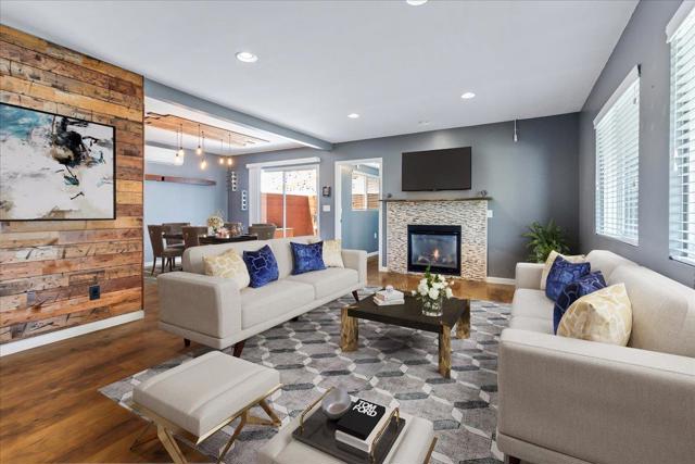 570 Casanova Avenue, Monterey CA: https://media.crmls.org/mediaz/1d14c0f6-3c49-484d-99b7-65fe00dc5ed3.jpg