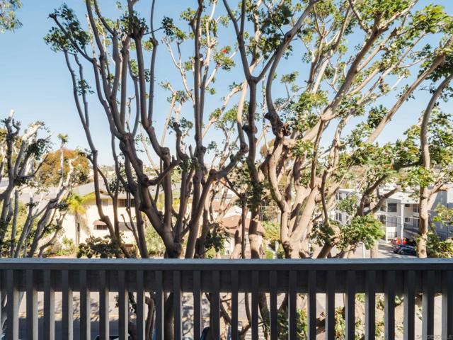 3760 Florida St, San Diego CA: https://media.crmls.org/mediaz/1d14fbea-ce63-4a23-a742-dec93c2ff44b.jpg
