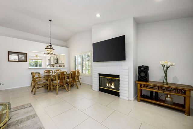 320 Vista Royale Drive, Palm Desert CA: https://media.crmls.org/mediaz/1d1564bd-f7ae-4cfe-86e4-d910374d17ca.jpg