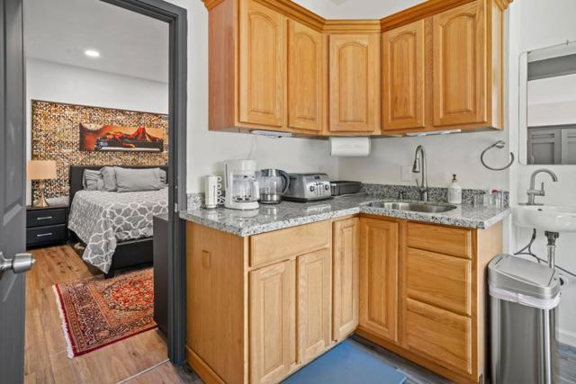 81 E Garzas Road, Carmel Valley CA: https://media.crmls.org/mediaz/1d15df11-7964-4883-a400-96201b6a074d.jpg