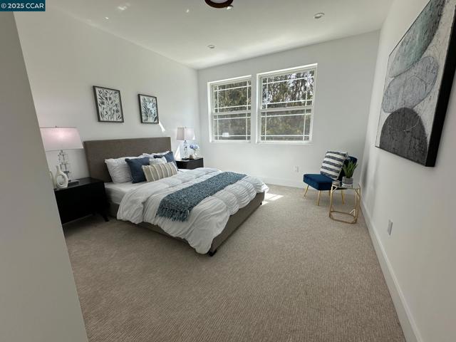 9 Turner Ct, Oakland CA: https://media.crmls.org/mediaz/1d15e5ab-18e6-4e43-a776-32682090fb0a.jpg