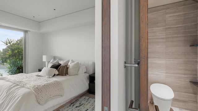 1230 Neptune Ave, Encinitas CA: https://media.crmls.org/mediaz/1d15f347-df34-4fd0-8122-ea4611fc6e5d.jpg
