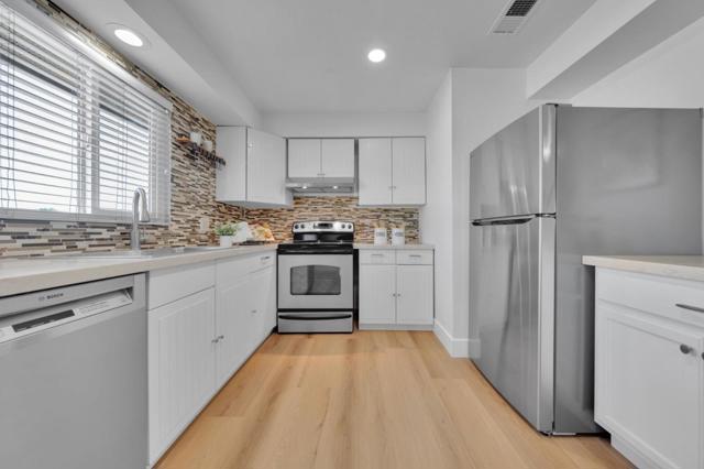 1518 Day Avenue, San Mateo CA: https://media.crmls.org/mediaz/1d169d27-e657-450c-aec9-3e21a2a97f40.jpg