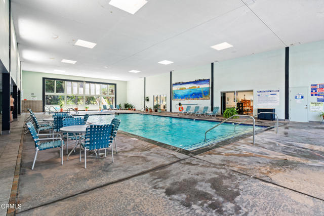 542 Ebbtide Circle, Port Hueneme CA: https://media.crmls.org/mediaz/1d16f9af-02ea-4739-862b-67c6496215a0.jpg