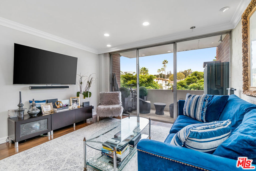 11750 W Sunset Boulevard #402