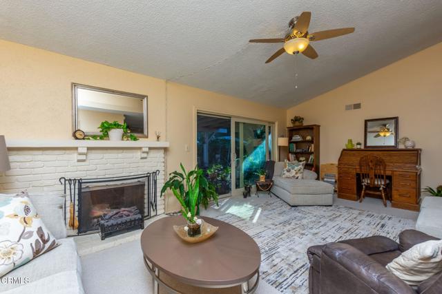 Detail Gallery Image 7 of 24 For 1324 Melia St, Camarillo,  CA 93010 - 4 Beds | 2 Baths