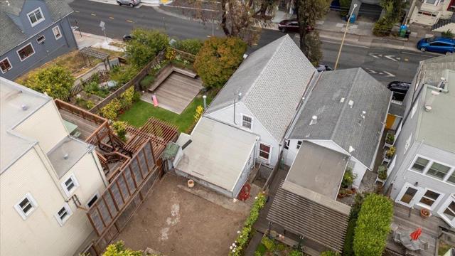 108 Cortland Avenue, San Francisco CA: https://media.crmls.org/mediaz/1d18ebe4-fb2a-409f-a1cc-120e3c01e955.jpg