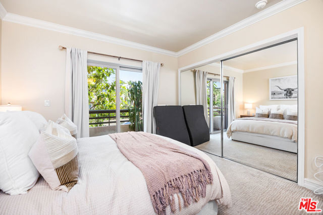 Drew Fenton | 951 Granville Avenue Los Angeles CA | MLS: 7445189 Drew Fenton | 951 Granville Avenue Los Angeles CA | MLS: 7445189