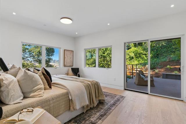 633 Manzanita Avenue, Corte Madera CA: https://media.crmls.org/mediaz/1d1a2412-5f29-4c3c-bc88-d70971d3232f.jpg