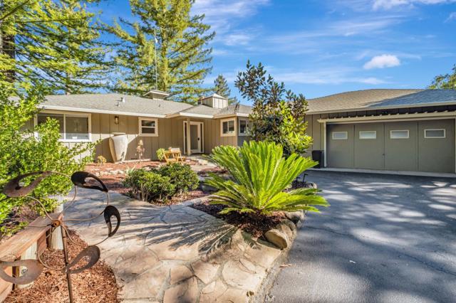 24705 Spanish Oaks Road, Los Gatos CA: https://media.crmls.org/mediaz/1d1a3faf-5c1c-4c65-95d1-a989e2185421.jpg