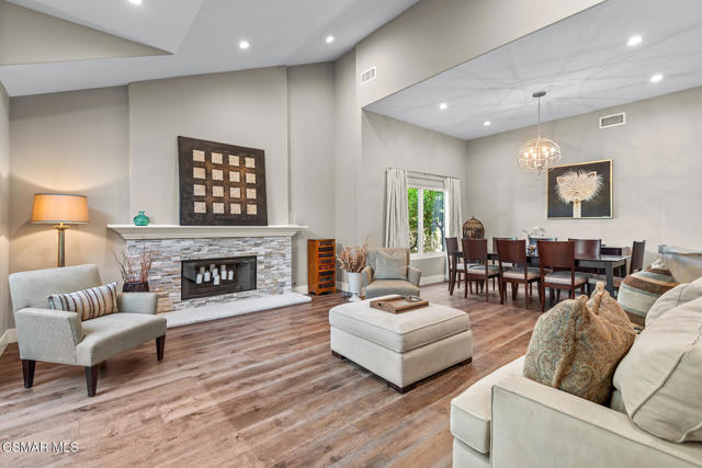 4953 Kilburn Court, Oak Park CA: https://media.crmls.org/mediaz/1d1aa02b-6bd3-4214-89b6-cd520a3f55ed.jpg