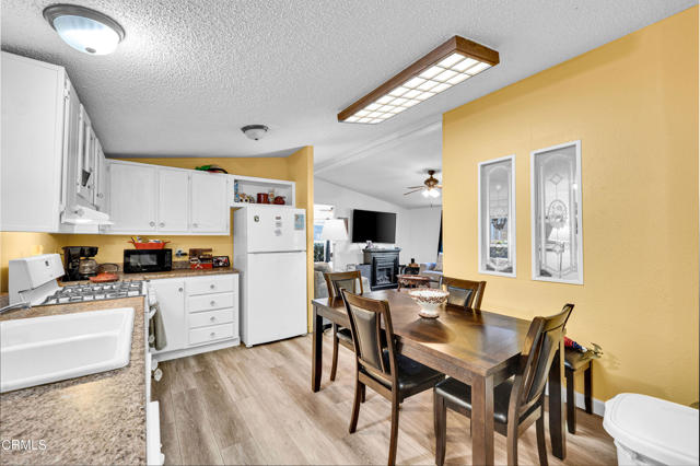 Detail Gallery Image 7 of 27 For 720 W Santa Maria St #53,  Santa Paula,  CA 93060 - 3 Beds | 2 Baths