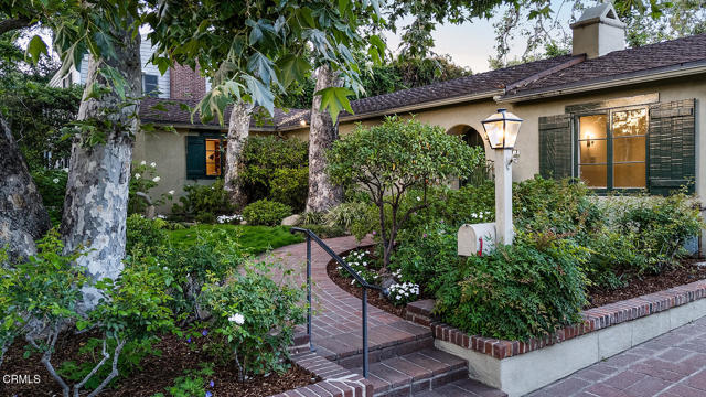 314 Arroyo Drive, South Pasadena CA: https://media.crmls.org/mediaz/1d1b0192-c374-4d77-b0e0-84abee0935b3.jpg