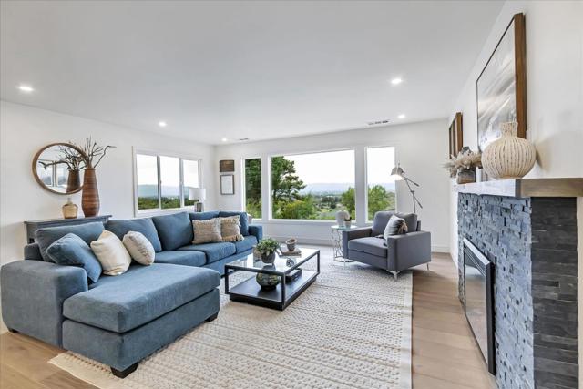 Image 6 of 60 For 1060 Vista Del Mar