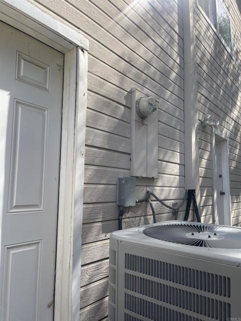 Detail Gallery Image 17 of 19 For 19147 Las Encinas Dr, Ramona,  CA 92065 - 3 Beds | 3 Baths