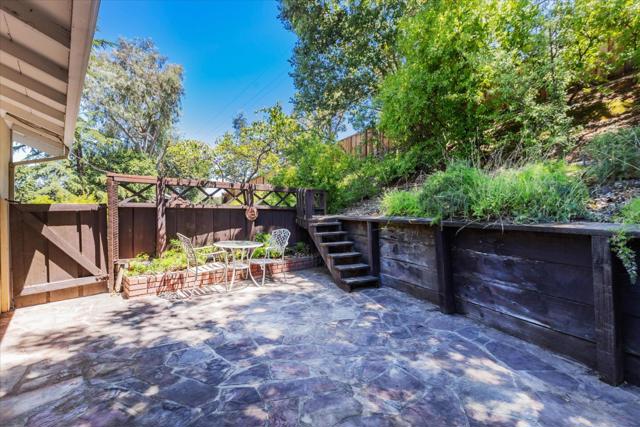5824 Arboretum Drive, Los Altos CA: https://media.crmls.org/mediaz/1d1d4f92-6310-4f65-a2b9-c0049771936d.jpg