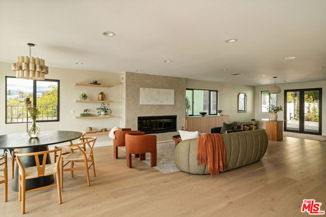 1615 Sargent Place, Los Angeles CA: https://media.crmls.org/mediaz/1d1e38a6-93aa-4e81-8e1c-33995551b845.jpg