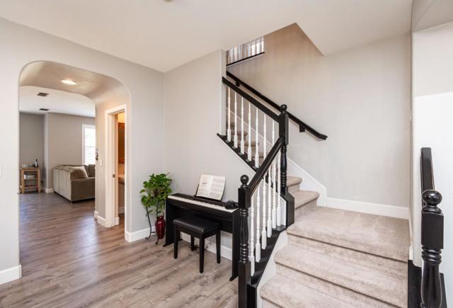 3417 River Shoal Avenue, Sacramento CA: https://media.crmls.org/mediaz/1d1e707a-0ea6-4714-bf48-918c026f58d7.jpg