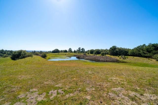 211 Smith Road, Watsonville CA: https://media.crmls.org/mediaz/1d1f02b5-ebfe-40e6-816b-493c95abc86e.jpg