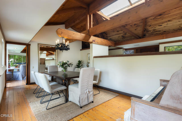 Detail Gallery Image 18 of 77 For 4254 Chevy Chase Dr, La Canada Flintridge,  CA 91011 - 6 Beds | 4 Baths