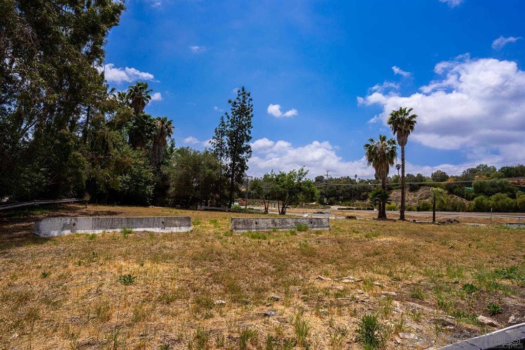 2690 Escondido Blvd - photo 3