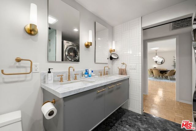 7949 Selma Avenue, Los Angeles CA: https://media.crmls.org/mediaz/1d202548-a4ac-4efc-8ea2-3071387cea18.jpg