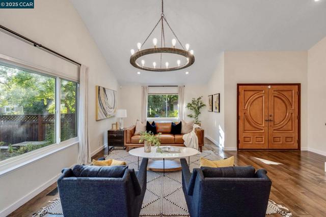 2342 Brantford Court, Walnut Creek CA: https://media.crmls.org/mediaz/1d20e597-9571-4f2e-b358-eea7ab78c284.jpg