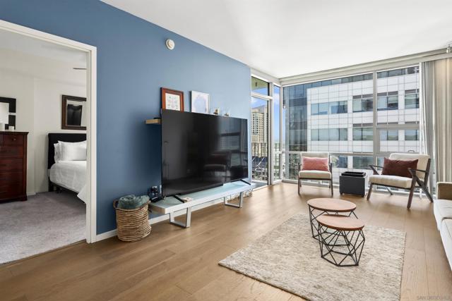 321 10th Ave, San Diego CA: https://media.crmls.org/mediaz/1d21275f-1484-47db-8a58-5a00f8aa90be.jpg