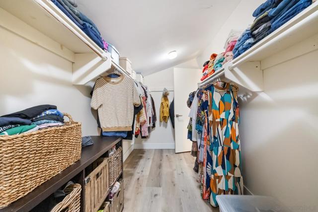 Walk-in Closet