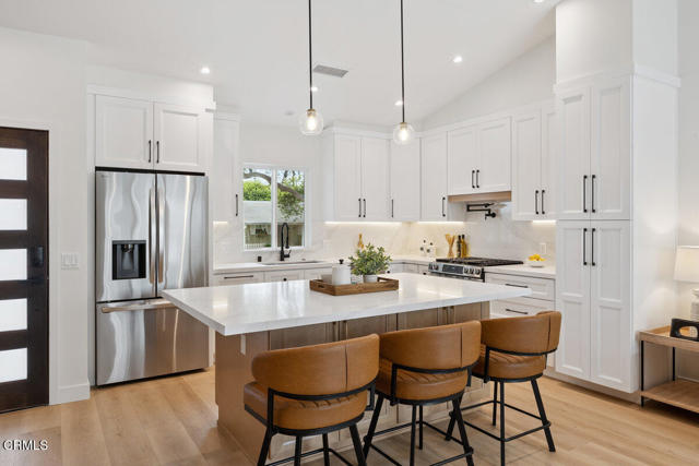2711 2715 Dawson Avenue, Ventura CA: https://media.crmls.org/mediaz/1d215e7f-e820-404c-88f4-8340fe4df94a.jpg