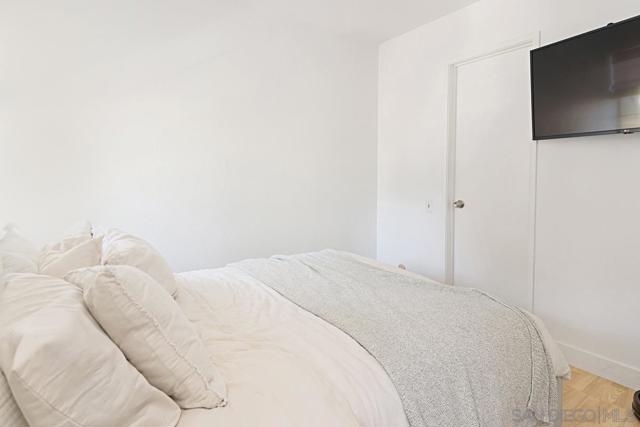 4060 Huerfano Ave, San Diego CA: https://media.crmls.org/mediaz/1d217316-e368-4a69-839a-34c370a01443.jpg