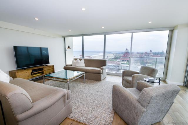 1710 Avenida Del Mundo, Coronado CA: https://media.crmls.org/mediaz/1d22995d-0c3d-46c4-bb41-6f6204e5358f.jpg
