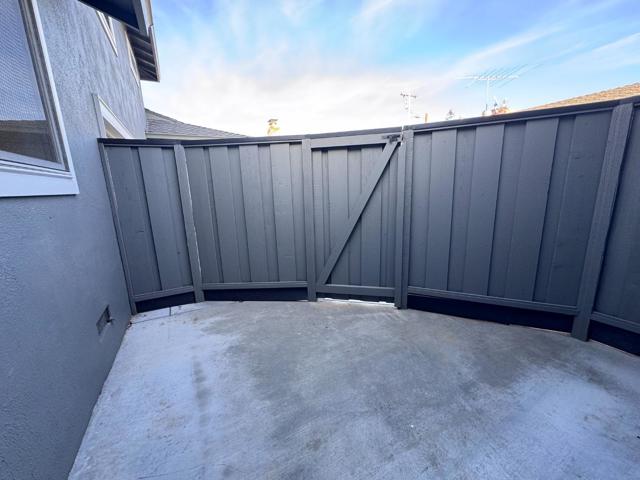 1533 Hawes Court, Redwood City CA: https://media.crmls.org/mediaz/1d22f0db-e790-4490-b38f-a2c2d30e17dd.jpg