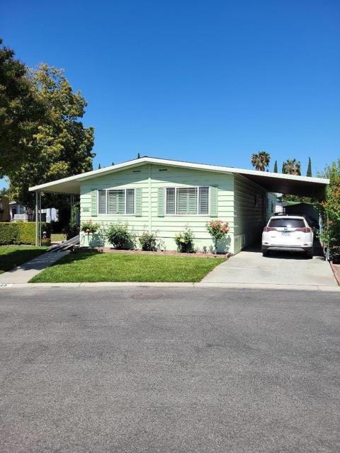 548 Mill Pond Drive, San Jose CA: https://media.crmls.org/mediaz/1d237d5c-7d59-403f-a23b-631a36e5e61e.jpg