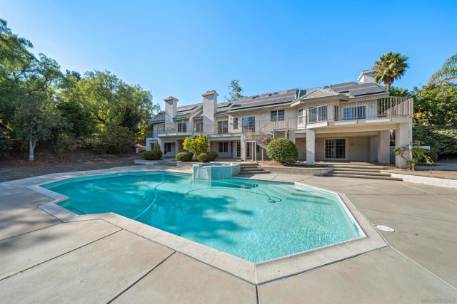 11429 Sir Francis Drake, La Mesa CA: https://media.crmls.org/mediaz/1d23a9fc-e85f-4e12-b6a5-07e6ddfc4c31.jpg