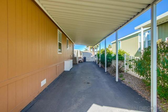 450 E Bradley Ave, El Cajon CA: https://media.crmls.org/mediaz/1d247f68-5292-458c-9c4a-5f3ccce7d3ef.jpg