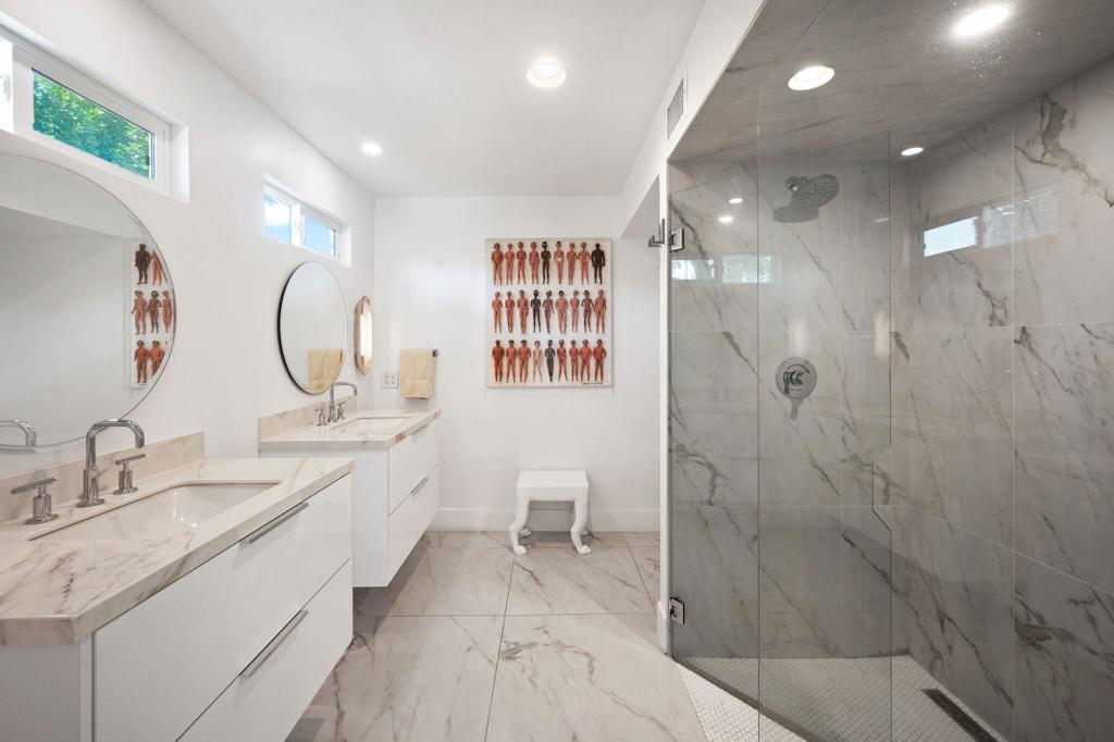 MLS #219138284DA image #16