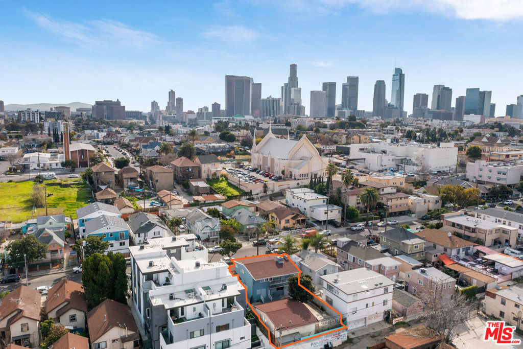 227 N Burlington Avenue, Los Angeles, CA 90026