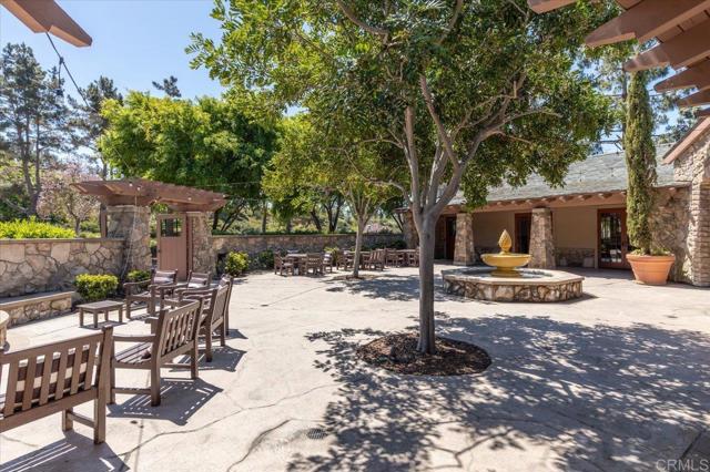 Detail Gallery Image 39 of 43 For 8092 Paseo Arrayan, Carlsbad,  CA 92009 - 5 Beds | 4/1 Baths