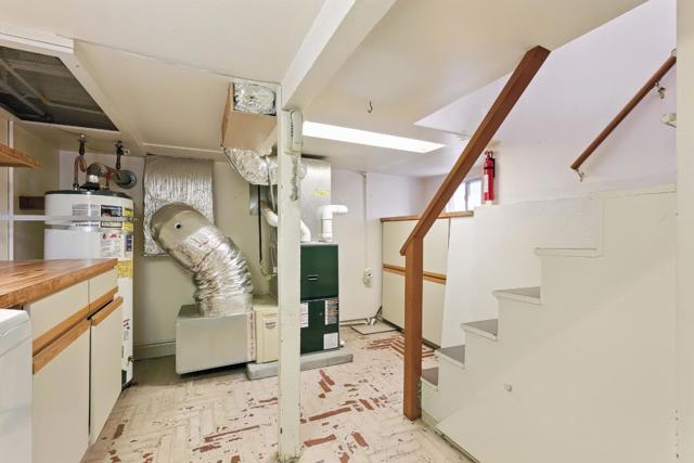 435 Edgewood Road, Redwood City CA: https://media.crmls.org/mediaz/1d262215-c5ae-4c63-a78d-17dfa9bb7701.jpg
