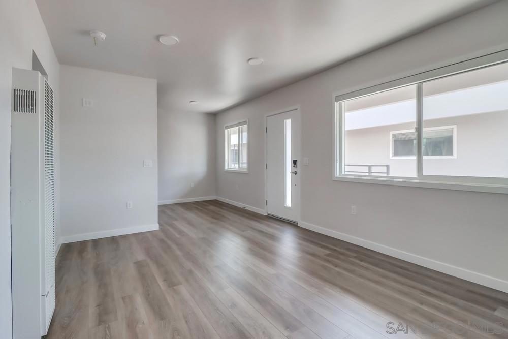 MLS #250040391SD image #9