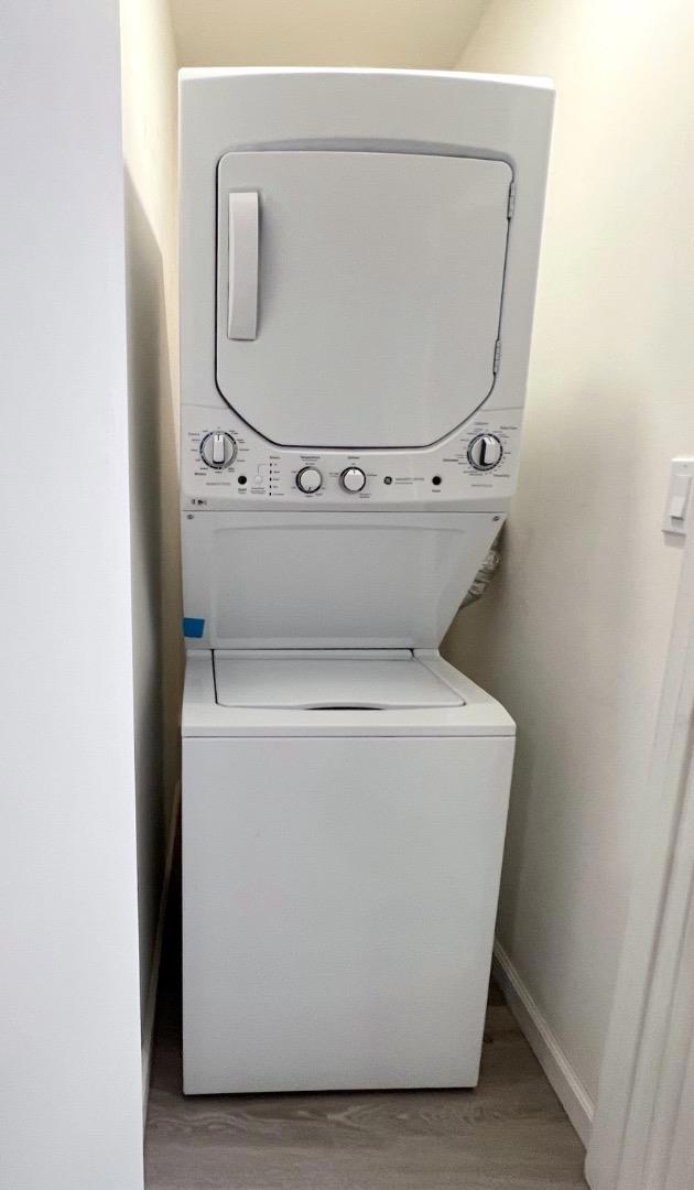 65 Lausanne Avenue, Daly City CA: https://media.crmls.org/mediaz/1d2896f0-c15f-4582-aaa2-6e5dc2a57799.jpg